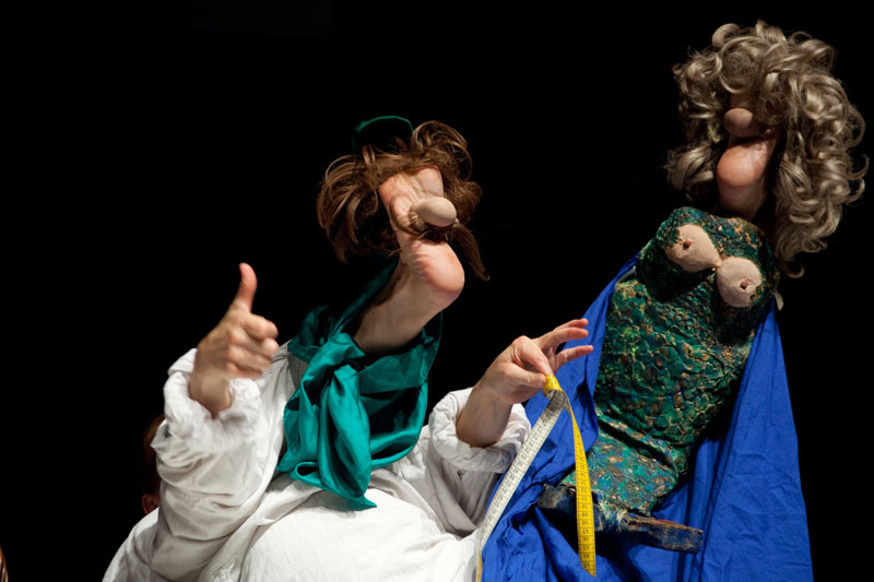 Kommen-Sehen-Staunen zum Fußtheater mit Anne Klinge