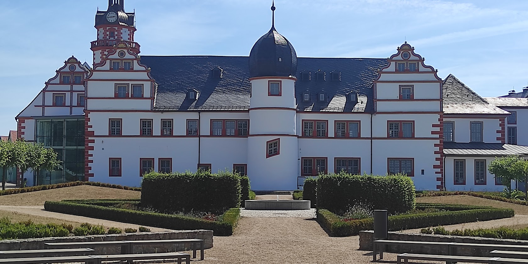 Exklusive Führung durch die Bibliothek im Schloss Ehrenstein in Ohrdruf