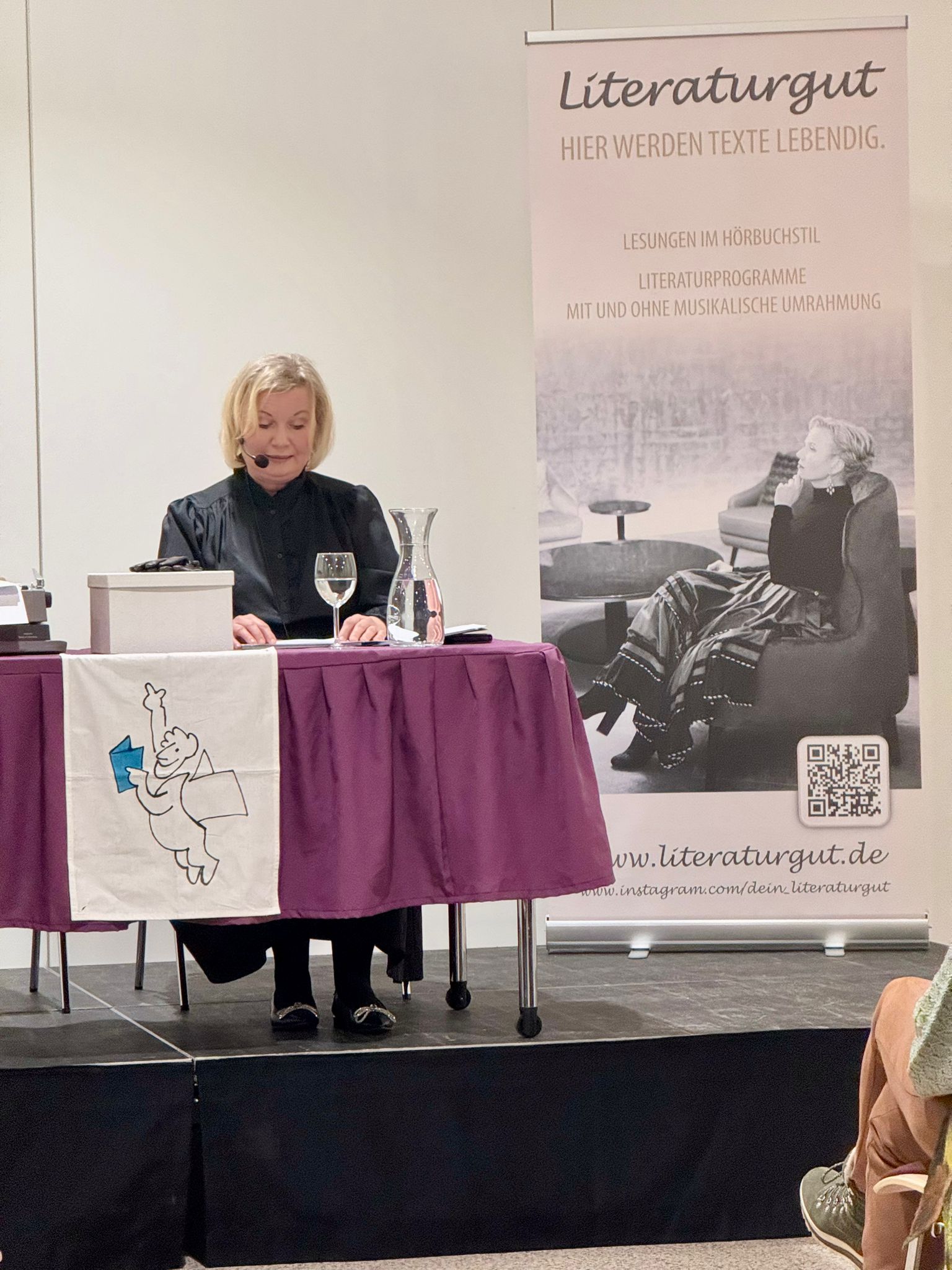 „Mama bringt die Wäsche“ – Ein Abend zu Erich Kästner mit Ines Körner